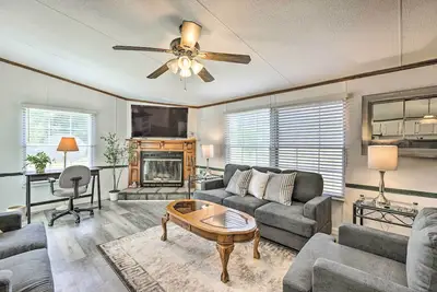 Image de Charming Countryside Home w/ Covered Porch!