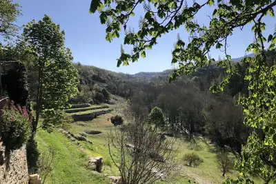 Image de Logement intime et sobre avec vue sur le Luberon
