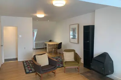 Image de Annex Toronto, amazing location, cozy apartment