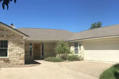 Image de Paradise Found! Relaxing Lake Front Property Near Atx, Temple and Waco