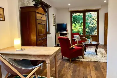 Image de Gite du ried, hébergement au calme entouré de verdure.