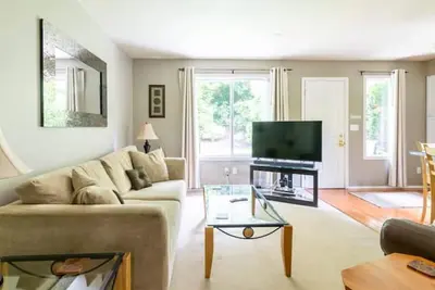 Image de Private Mother In Law Apartment with a separate entrance