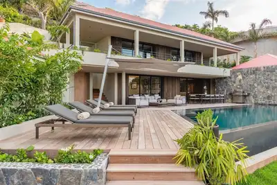 Eva (4/5 Rooms) Luxury villa