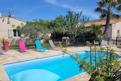 Image de Jolie villa pour 7 personnes avec piscine, cuisine d'été à 10 min de la mer!