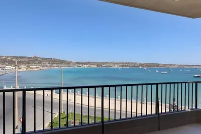 Image de Seafront 2 Bedroom Apartment overlooking Bay
