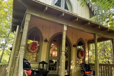 Image de The Rosé Retreat: Pool-Screened Porch-Relax