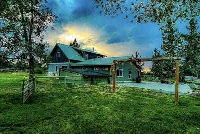 Image de Summertime fun! - minutes from Bend and Mt Bachelor