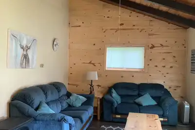 Image de Private cabin on serene lake. Small family owned resort. Great fishing lake.