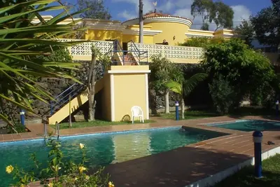 Image de Maison familiale spacieuse pouvant accueillir jusqu'à 5 personnes, 90 m², terrasse et pelouse