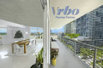 Midblock Residences By Imd Miami Vacation Rentals 2br/2ba Spacious Free Parking