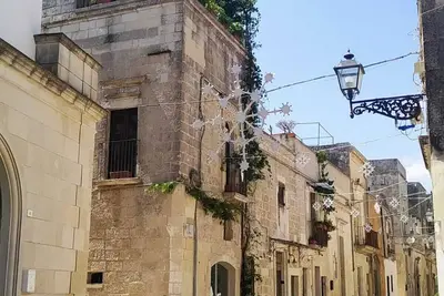 Image de Historic house with a fantastic balcony for unique evenings.