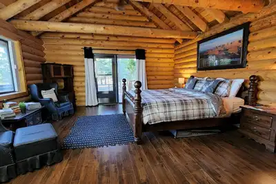 Image de Luxury Log Cabin 10 acres, central to Grand Canyon, Sedona, Flagstaff, Williams