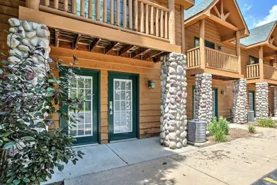 Image de Newer Rustic WiFi Villa by Starved Rock sleeps 7. A guest favorite! !