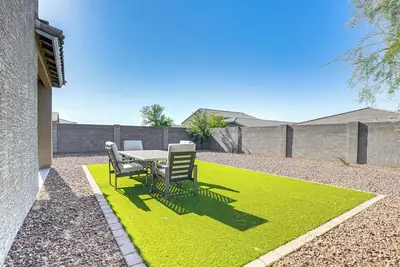 Image de Near Parks & Golf: Surprise Home w/ Pool Access!