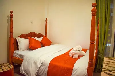 Image de A warm cozy place to relax for two