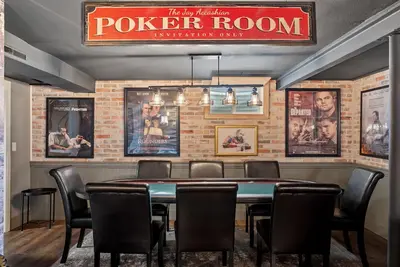 Image de Sportsfans Paradise! Dog Friendly/Outdoor Kitchen