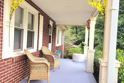 Image de Beautiful and Peaceful Home