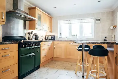 Image de Moderne Cottage de vacances sur le bord de la New Forest et près de la plage