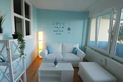 Image de Rocksteins Nr. 2 - cozy vacation apartment, close to the beach, the Baltic Sea on the horizon