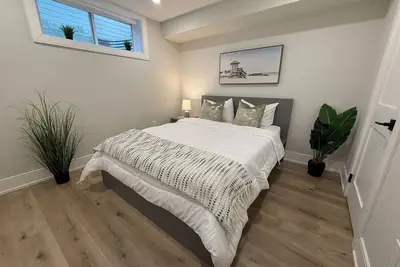 Image de Modern 1-Bedroom Apartment Downtown Toronto\n