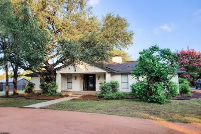 Image de Relax among the deer