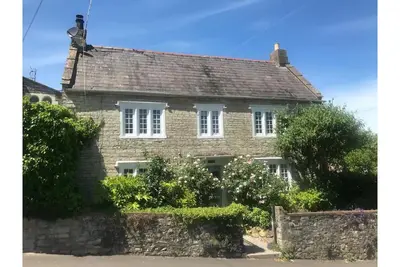 Image de Quintessential Cottage near Bath, from 1650’s
