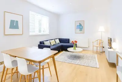Image de Moderne 2 Chambre Fulham dans le quartier chic du sud-ouest de Londres