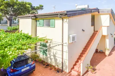 Image de Appartement confortable à Ricadi avec.