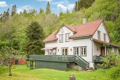 Image de Belle maison à Lonevåg avec WiFi