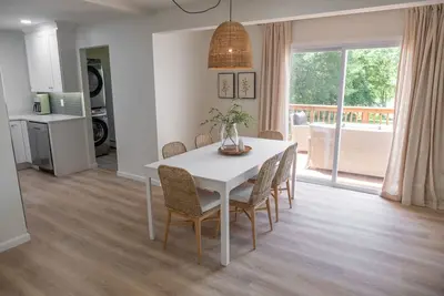 Image de Luxury Waterfront Retreat near New Paltz & the Gunks: Hike, Bike, or Relax!