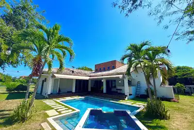 Image de Whole house in Playa Punta Chame with pool and gazebo just steps from the ocean!