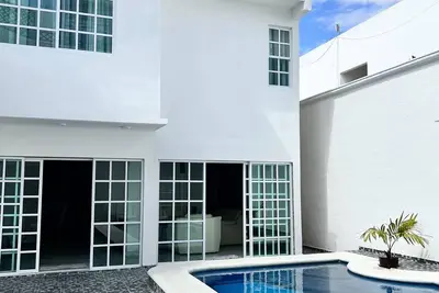 Image de Magnífica casa con piscina privada a 10 min del mar