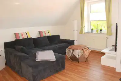 Image de Rdh-1. 10, 6 pers. , approx. 71 sqm - Seepark Burhave / Thatched roof house 2
