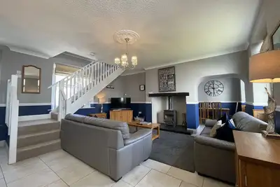 Image de Bridge Cottage -  a cottage that sleeps 6 guests  in 3 bedrooms