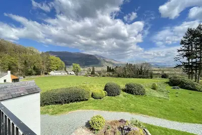 Image de Lake View Cottage - an apartment that sleeps 4 guests in 2 bedrooms