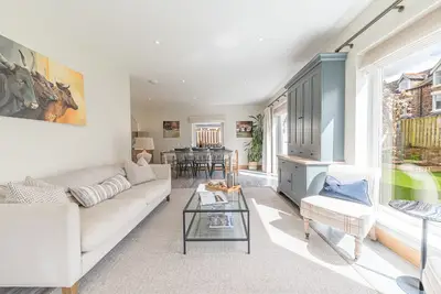 Image de Cherry Garth -  a house that sleeps 8 guests  in 4 bedrooms