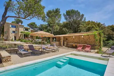 Image de Maison à deux pas du village avec vue sur le Mont du Lubéron