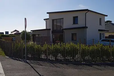 Image de Maison familiale à 300 m de la plage des Amiets. - Disponible du 01/08 au 17/08.