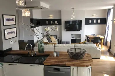 Image de Stunning Spacious 3 Bed Apartment with River Views