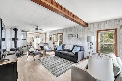 Image de Peaceful Waterfront Cottage | Door County | Sleeps 7