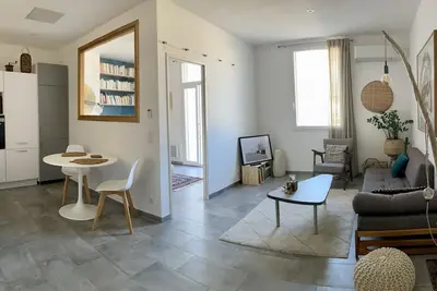 Charmant Appartement avec terrasse cosy  près des canaux