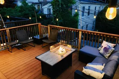Two bedroom retreat near Baltimore Inner Harbor
