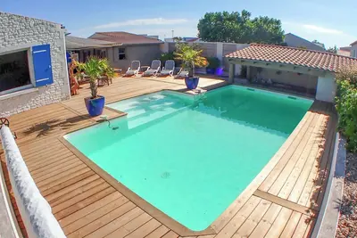 Image de Vos vacances avec Piscine chauffée à proximité de l'Océan et de La Rochelle