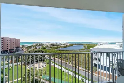 Image de Emerald Oasis- Gulf Front, Great for Families and Close to Destin Harbor!