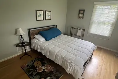 Image de Peaceful 4 Bedroom. Beautiful views. River Access.