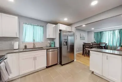 Image de Charming Two Bedroom Family Unit in Great Location