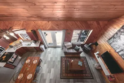 Image de Wolf Lair - scenic Adirondack cabin escape + lake access
