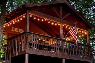 Image de Waterfront Cabin w/Decks Galore on Grand Lake O' the Cherokees