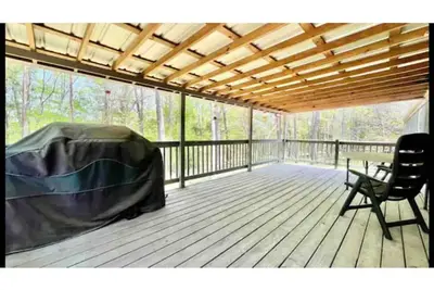 Image de Entire vacation home hosted by Lori