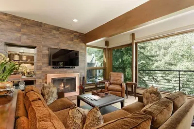 Image de Durant Condominiums Unit C6 | Ski-In Condo, 2 Blocks from the Silver Queen Gondola